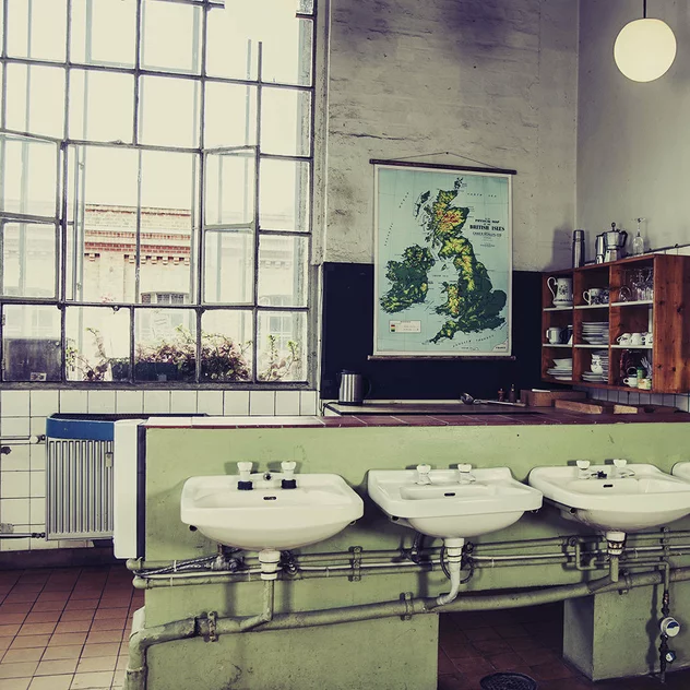 Vintage Card The British Isles - Erstwhile - Image 2