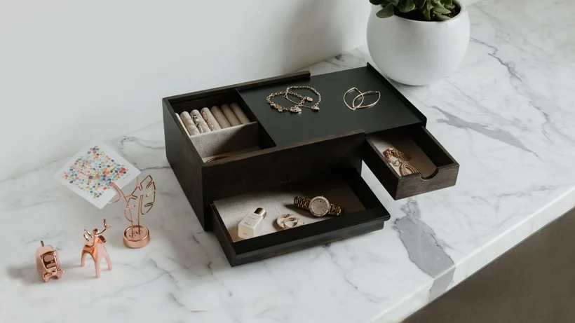 Exhibit Set Of 9 Steel And Black Glass Frames 88 x 30 cm - Umbra - Image 3