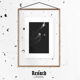 Poster Medusa I Framed Moebe Oak A3 - Le Renard - Image 4